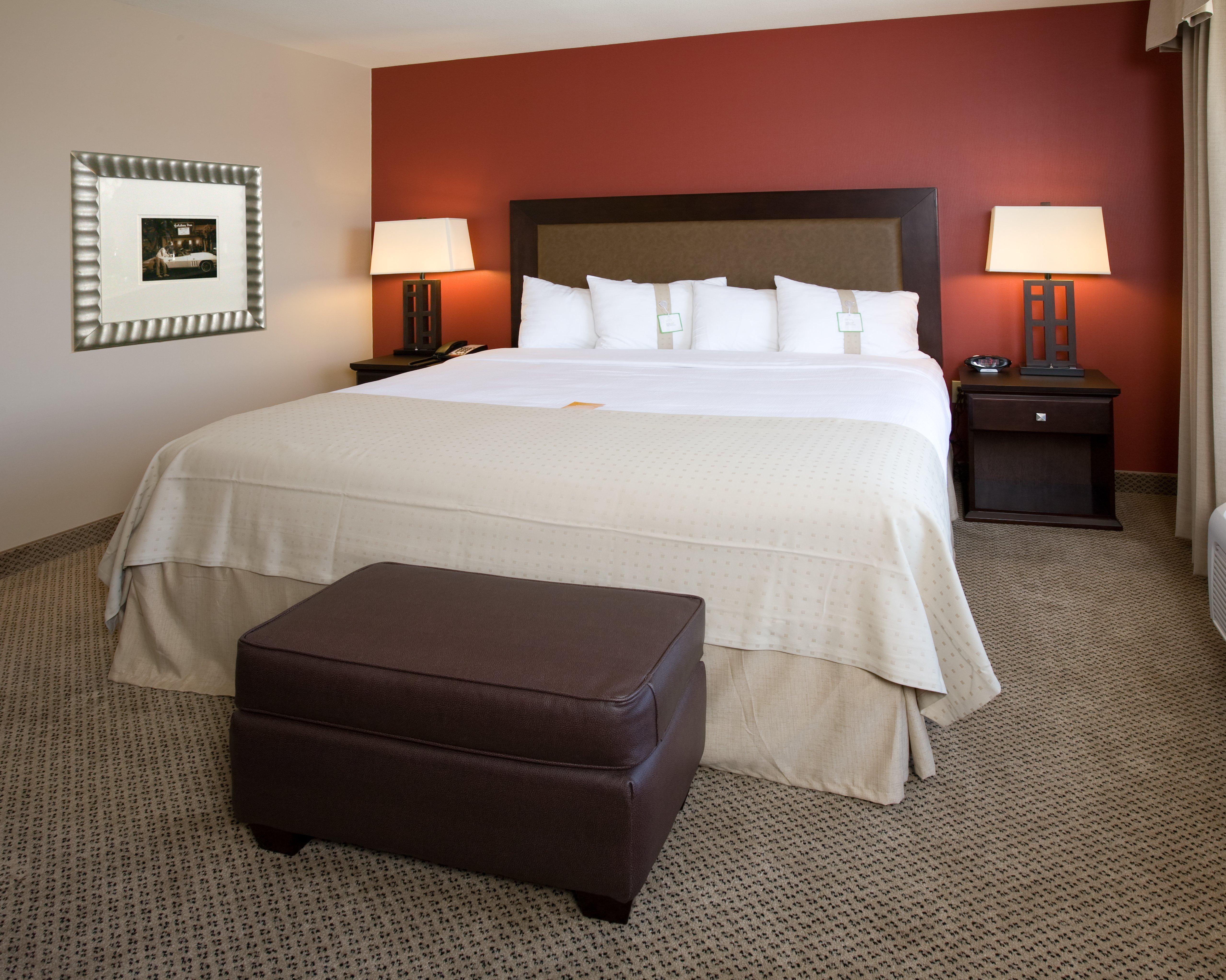 Holiday Inn & Suites Bakersfield, An Ihg Hotel Номер фото